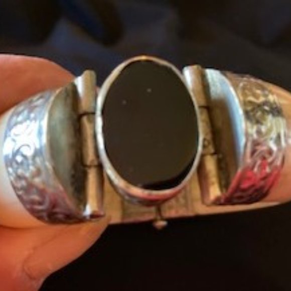 UNIQUE VINTAGE BRACELETS, SET OF 2 - Picture 2 of 5